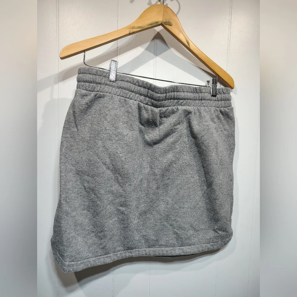 Maurices Gray Sweatshirt Skirt Medium Drawstring‎ Athleisure Mini